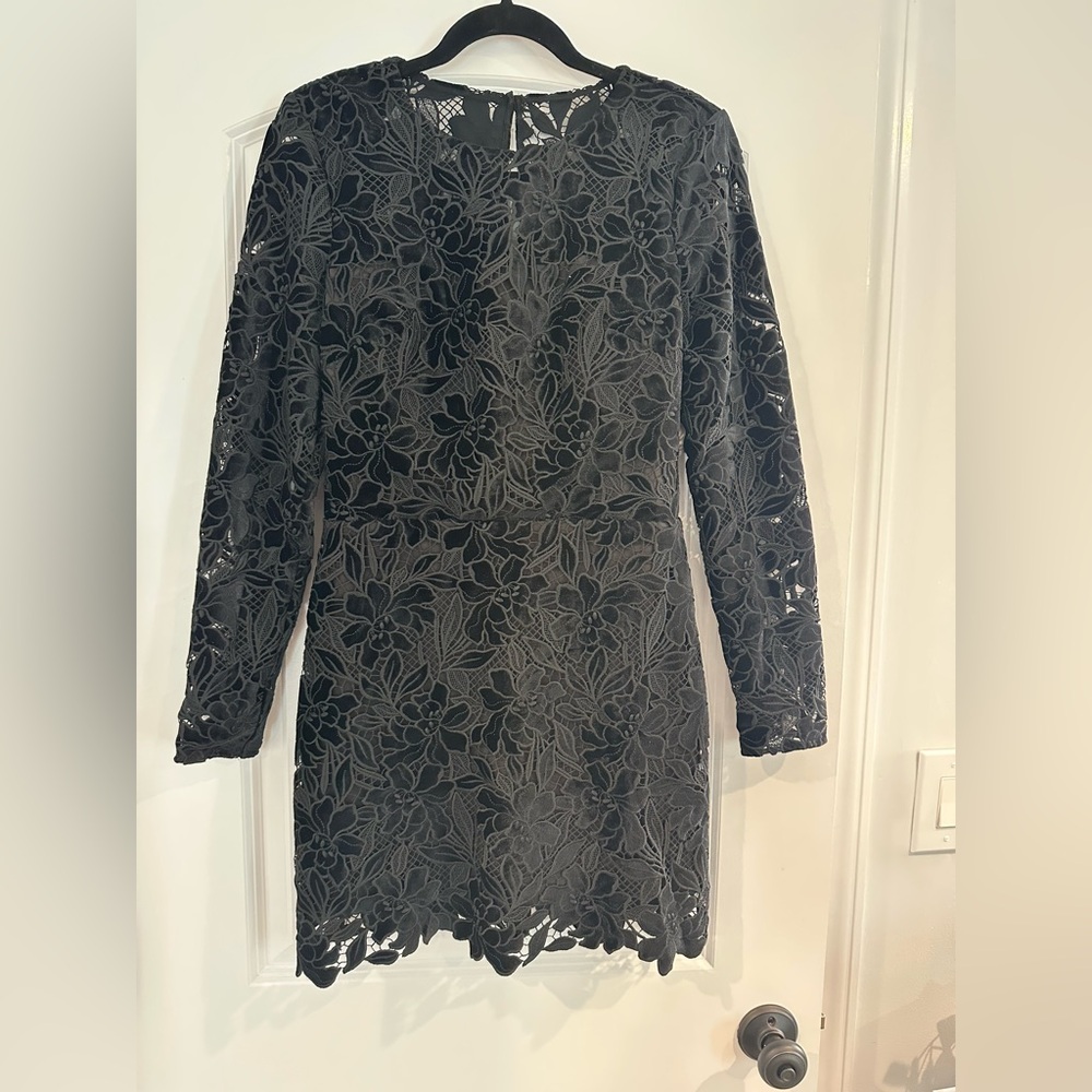 Dress the Population Stassi long sleeve floral